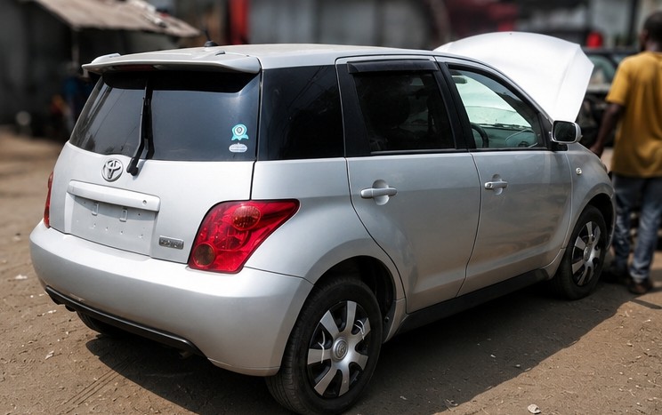 Toyota IST