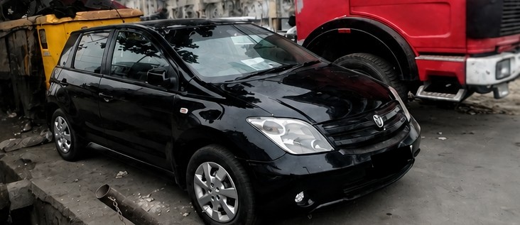 Toyota IST