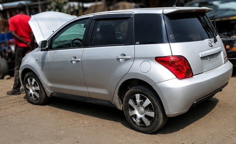 Toyota IST