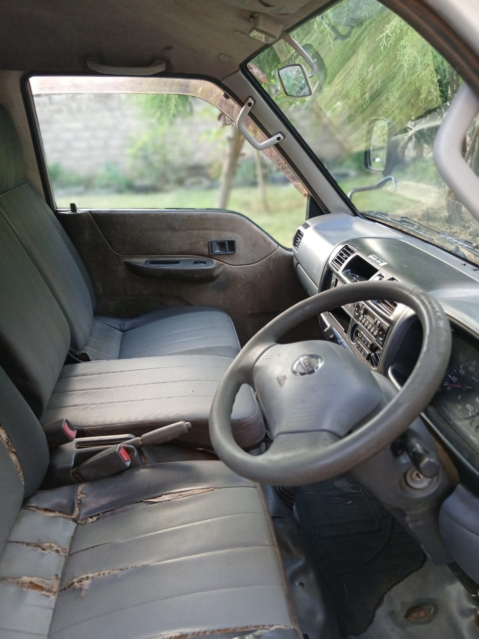 Nissan Vanette Truck
